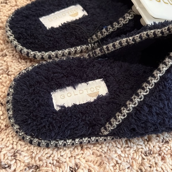 NWT Gold Toe brand women’s slippers size M (8) - Picture 2 of 4
